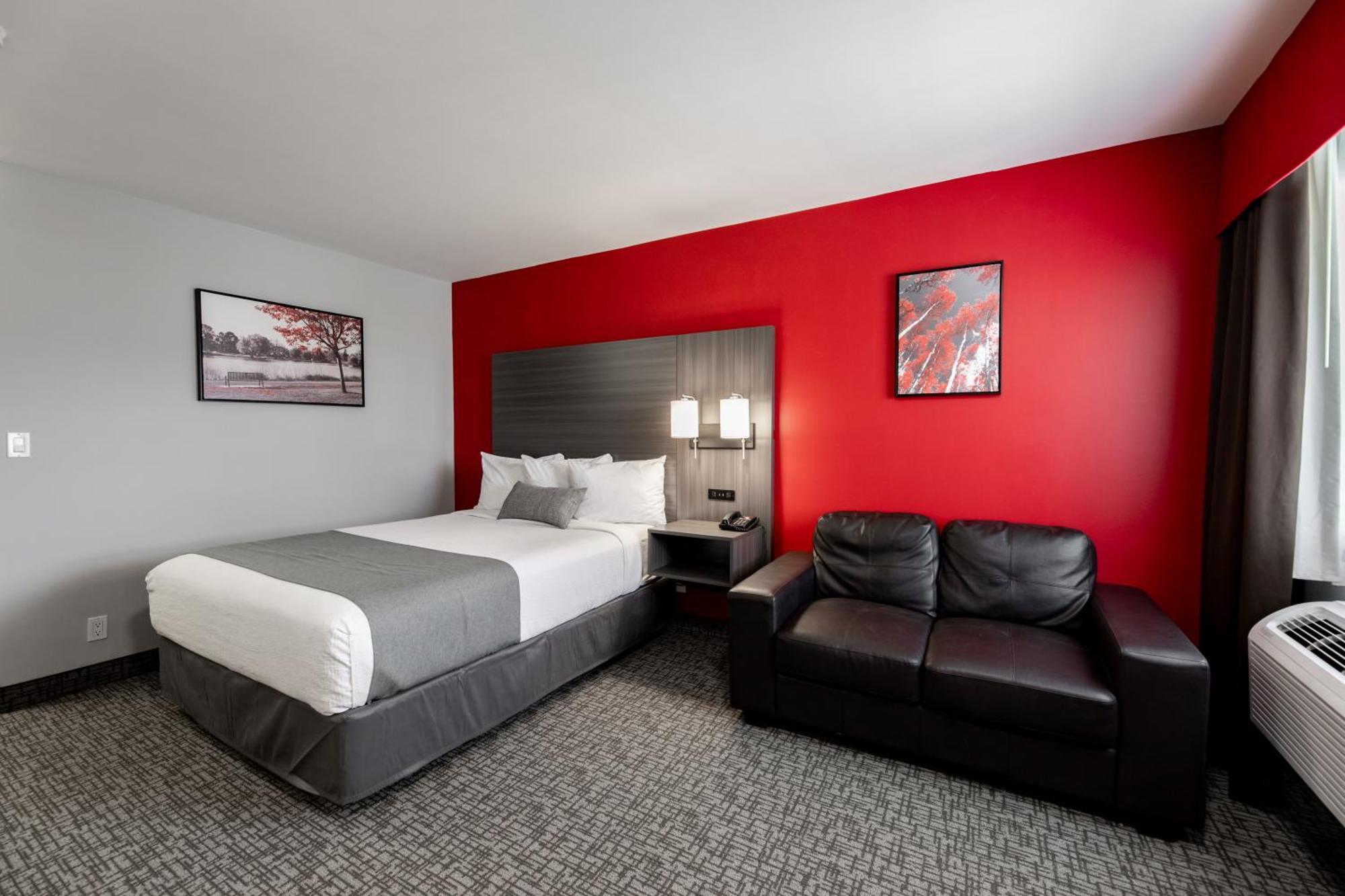 The Kanata By Bcminns - Hinton Bagian luar foto